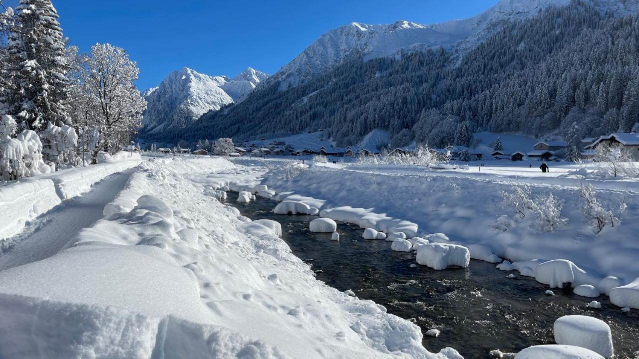 Mit Idyllischer Aussicht * Klosters-Serneus